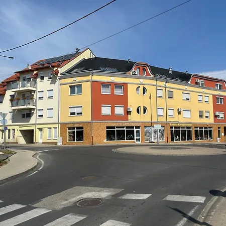 Golden On The 3rd Floor Appartamento Nagykanizsa