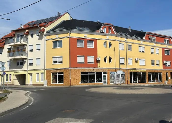 Golden On The 3rd Floor Apartment Nagykanizsa